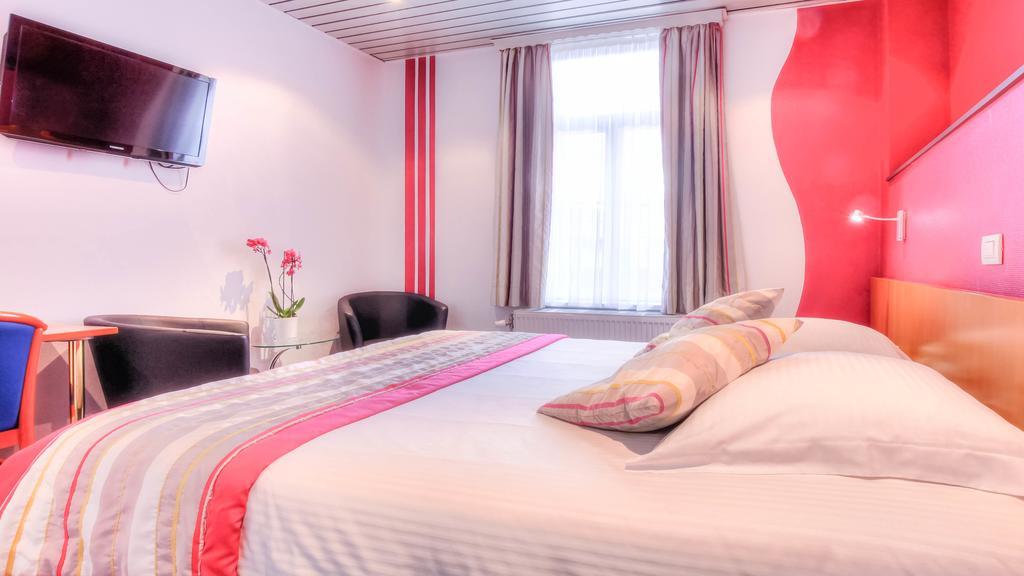 Hotel Le Terminus Mons  Zimmer foto